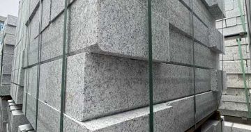 金华芝麻白路牙石 马路牙子