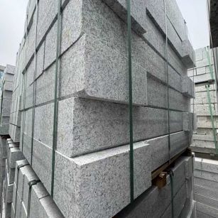 金华芝麻白路牙石 马路牙子
