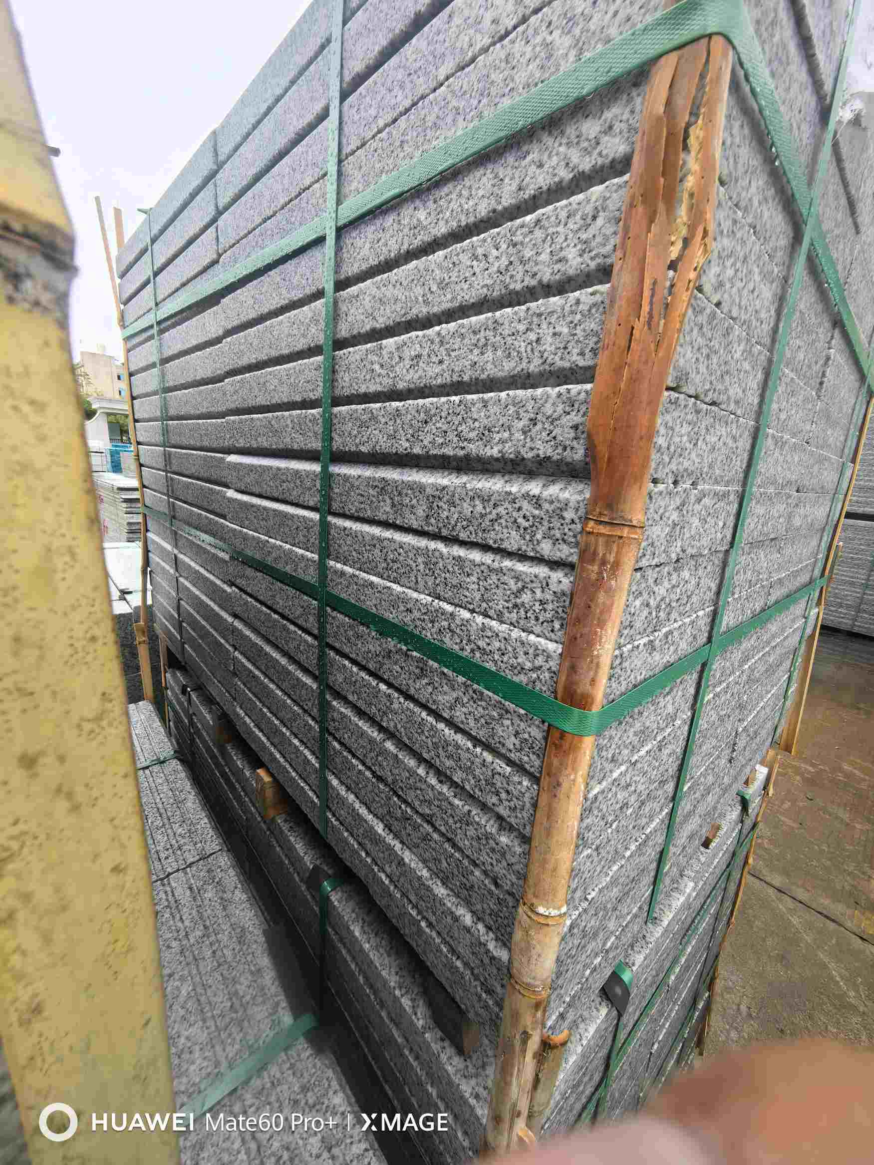 金华芝麻白楼梯踏步室外